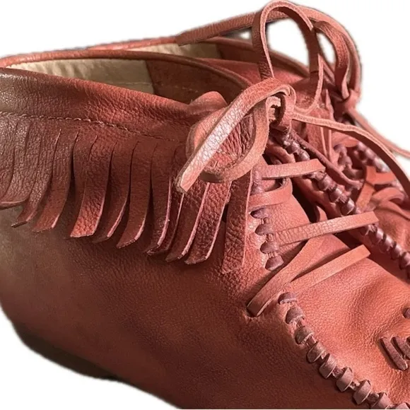 Anthropologie Latigo Moccasins Women’s size 6.5.Boho chic, perfect for Coachella