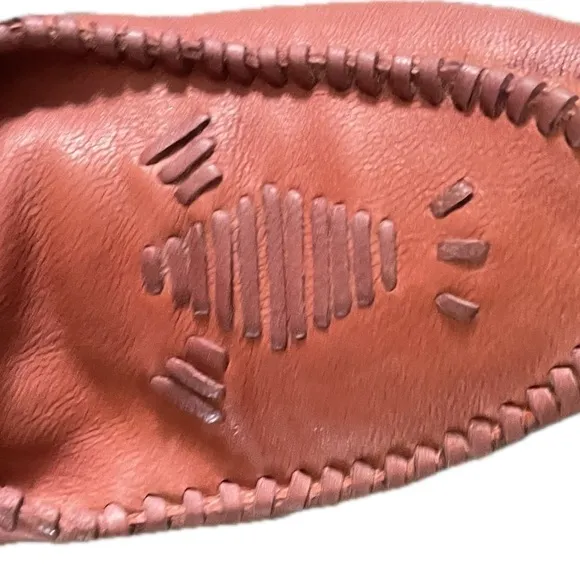 Anthropologie Latigo Moccasins Women’s size 6.5.Boho chic, perfect for Coachella