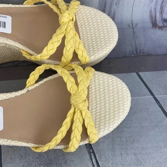 Antonio Melani Size 9.5 M Yellow Platform Leather Braided Ankle Strap Wedges
