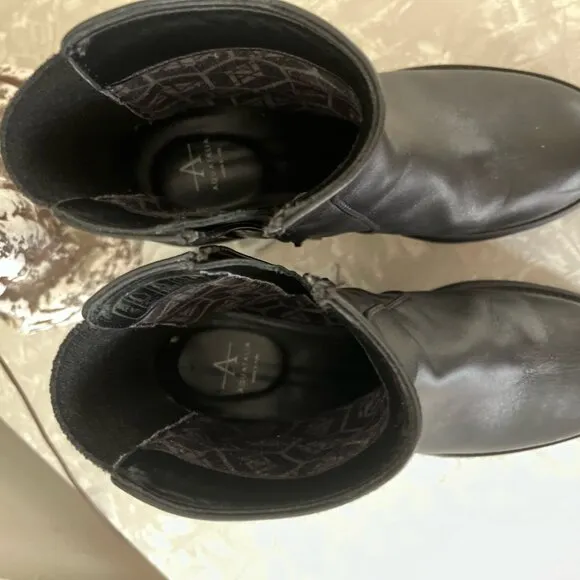 aquatalia platform skyler (rare!!!) waterproof black boot markd 8.5 fits us 7.5