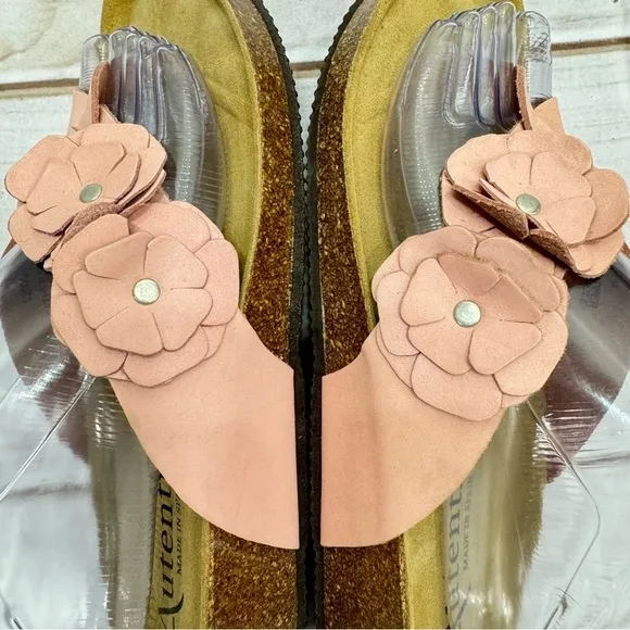 Autenti Pale Pink Genuine Leather Flowers Flip Flop Thong Sandals Size 39 US 8.5