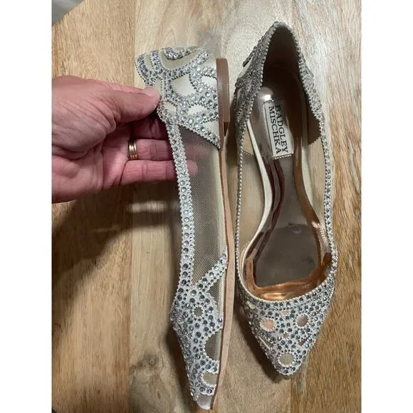 Badgley Mischka Womens Size 7 Ivory Gigi Crystal Pointed Toe Flats