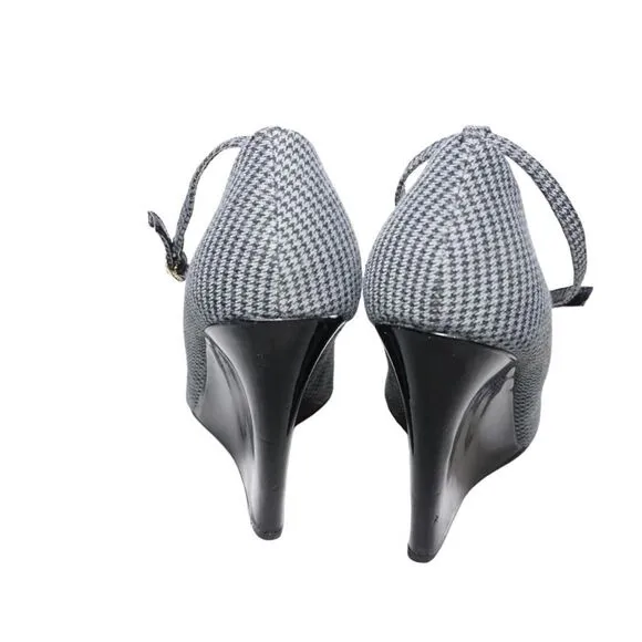 Bakers Gray Harrington Textile Ankle Strap Wedges, Size 10