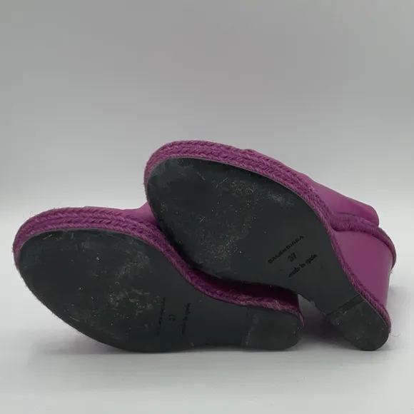 Balenciaga Magenta leather glove wedge size EU 37