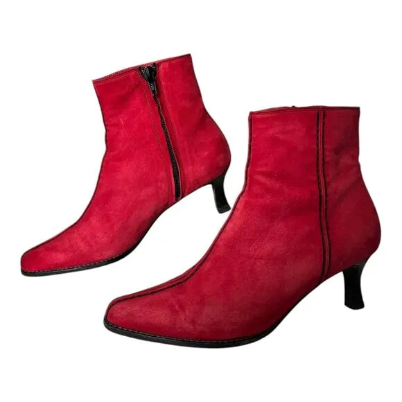 Bally Sexy Red suede &amp; black exposed stitching bootie with kitten heel size 5