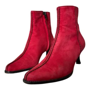 Bally Sexy Red suede &amp; black exposed stitching bootie with kitten heel size 5