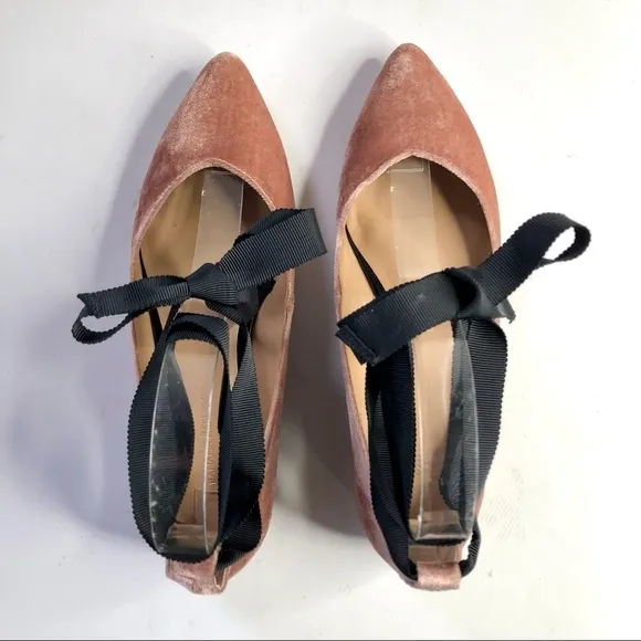 Banana Republic blush pink velvet pointy toe flats black ribbon ankle tie 7