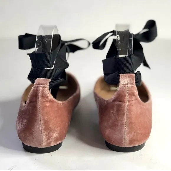 Banana Republic blush pink velvet pointy toe flats black ribbon ankle tie 7