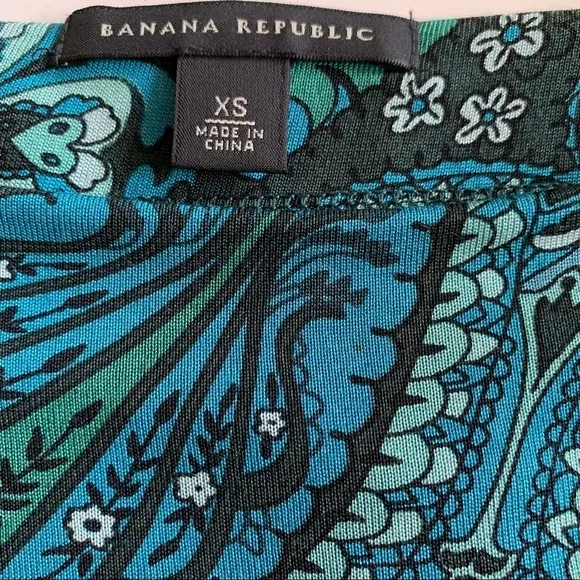 BANANA REPUBLIC Paisley print boat neck long sleeve silk  bodycon cocktail dress