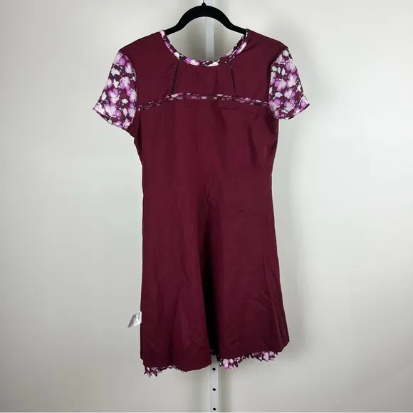Banana Republic Petite Floral Pleated Easter Dress 2P Burgundy Pink Short Sleeve