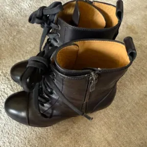 Barbara Bui lace up platform boots, size 38