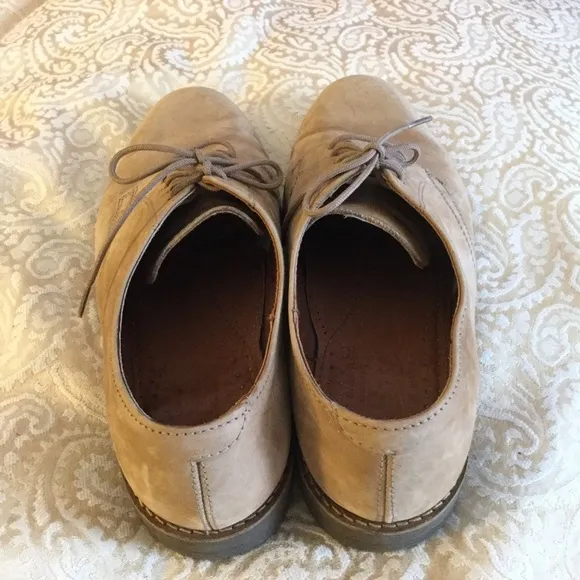Bass 7.5 Tan Nubuck Derby Oxford Lace Up Bucks