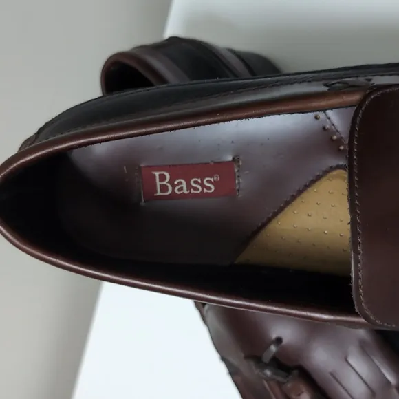 BASS Two Tone Leather Kiltie Tassel Loafer Slip On Dress Shoes. Size 13M