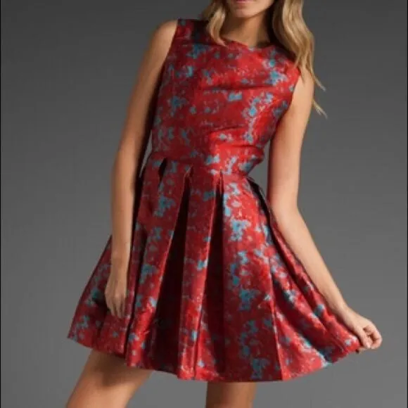 BB Dakota Cocktail Dress Box Pleated Red Brocade Abstract Fit Flare Size 2