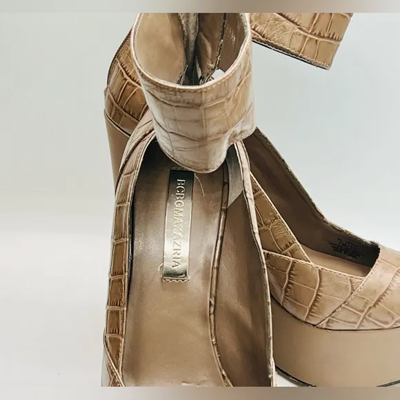 BCBG MAXAZRIA Arcade Wedge Sandals Platform Leather Croc Mushroom US7 EU37