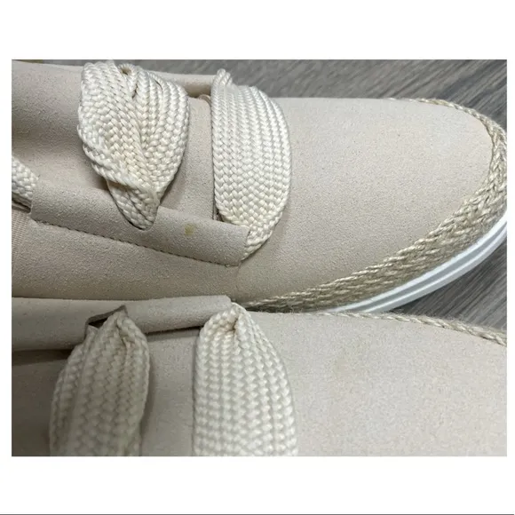 Bearpaw Billie Sneakers Women's Shoes NWB!