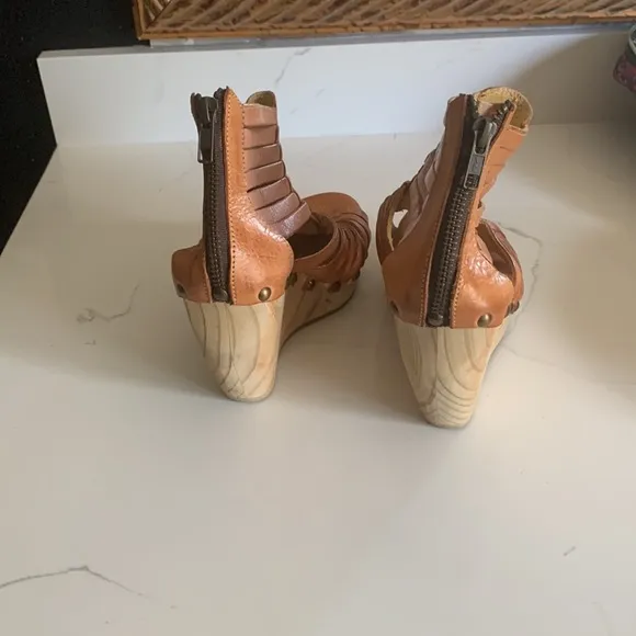 Bed Stu platform leather tan wedges shoes