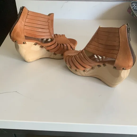Bed Stu platform leather tan wedges shoes