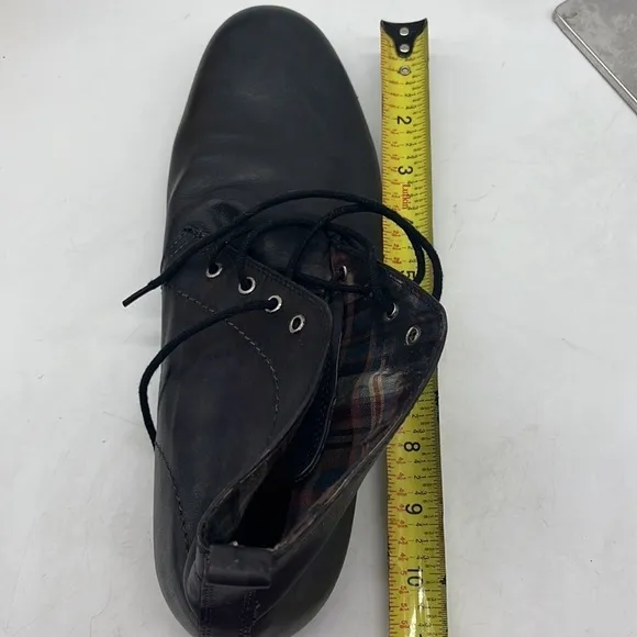 BedStu Black Leather lace up chukka boots size 9 MN4062