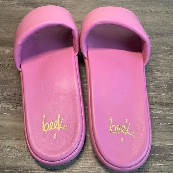 BEEK Puffbird slide sandals Womens size 8 $260 Read below