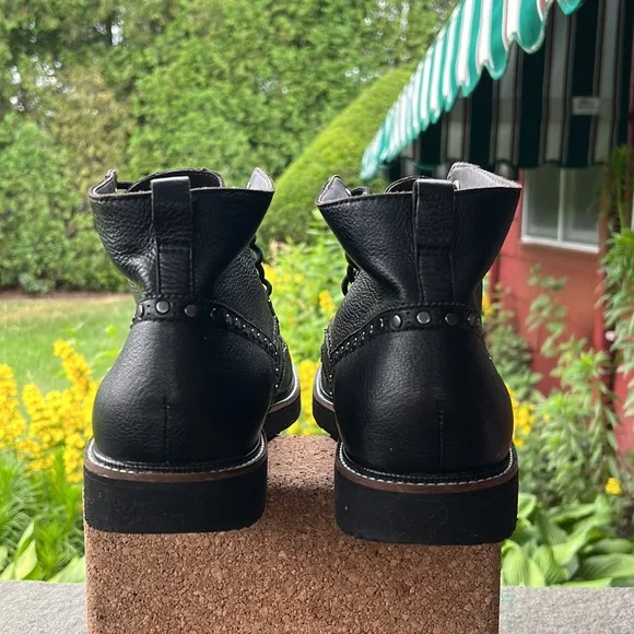 Bernard 90 Chukka Lace Up Leather Boots (Black)