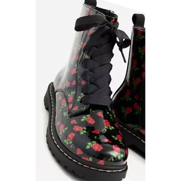 Betsey Johnson X Torrid Patent Pleather Pink Rose &amp; Black Combat Boots Size 8W