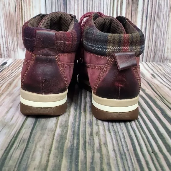 Bionica Eggplant Tucson Knit Lace Up Hiker Boots