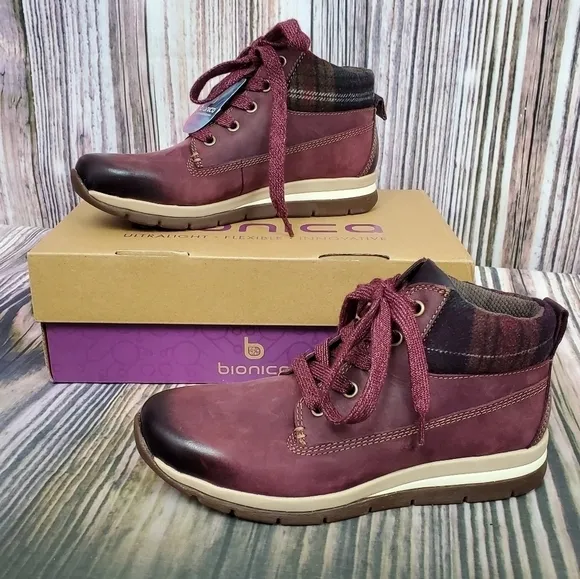 Bionica Eggplant Tucson Knit Lace Up Hiker Boots