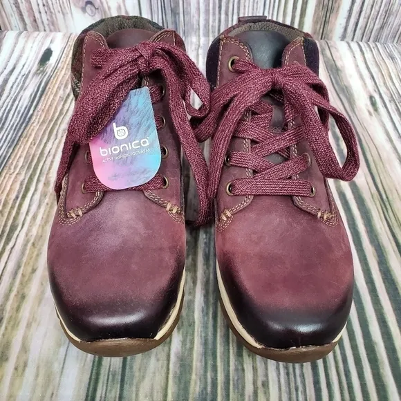 Bionica Eggplant Tucson Knit Lace Up Hiker Boots