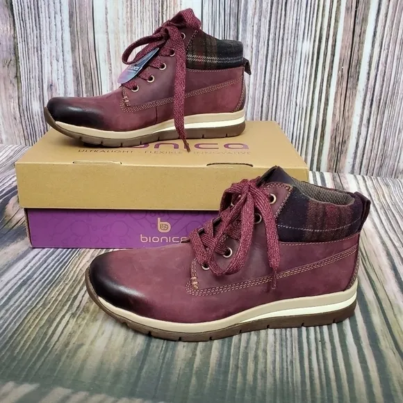 Bionica Eggplant Tucson Knit Lace Up Hiker Boots