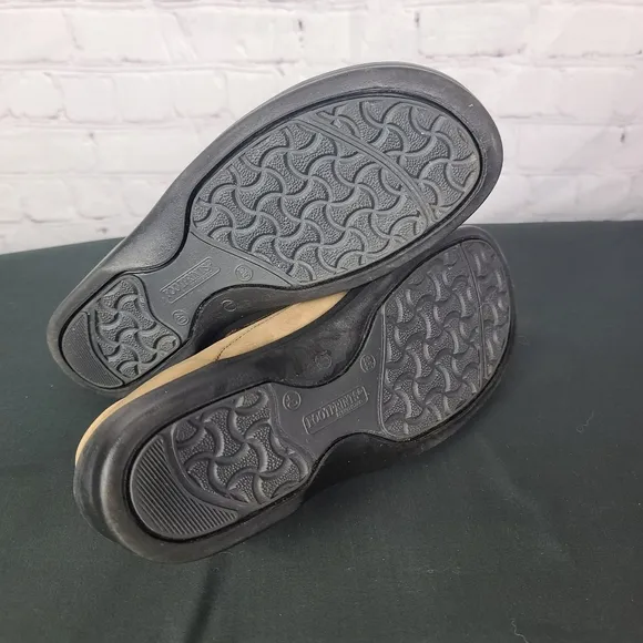 Birkenstock footprints Natoma 260/40 Taupe/Tan. Men's 7- 7 1/2. Women's …
