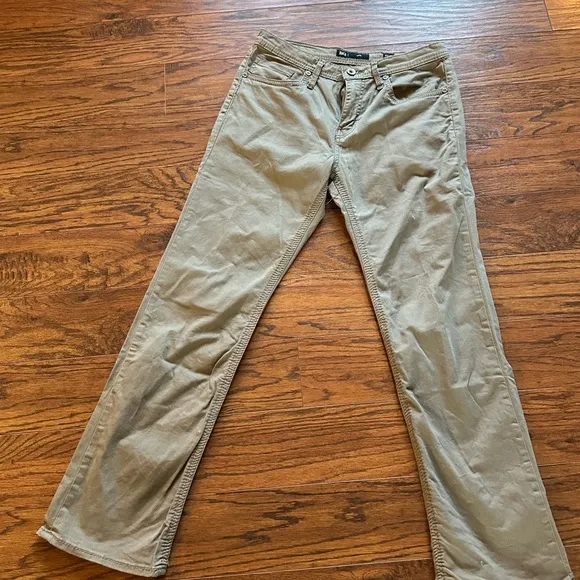 BKE Tan Relaxed Jeans with Classic Fit