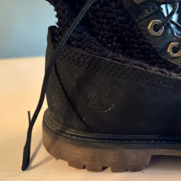 Black crochet mesh Timberland combat boots Size 6.5 anti fatigue unique