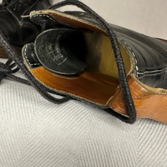 Black Dr. Martins “Docs” Combat Boots Men’s Size 7 - missing loop on one shoe