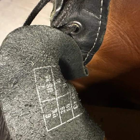 Black Dr. Martins “Docs” Combat Boots Men’s Size 7 - missing loop on one shoe