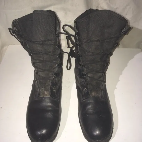 Black Leather Lace-Up Boots with High-Top Design