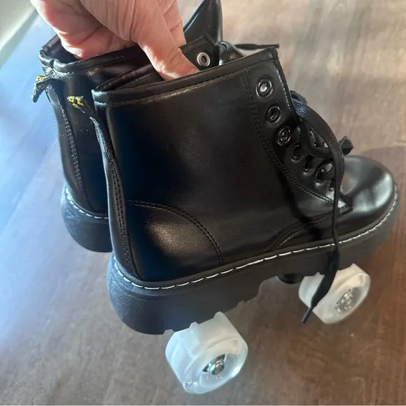Black Martin Boot Style Roller Skates Derby Outdoor Light Up Wheels - Unworn 40