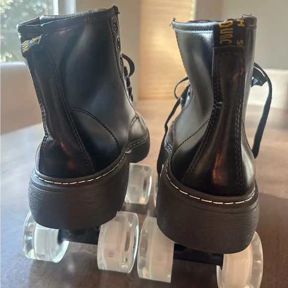 Black Martin Boot Style Roller Skates Derby Outdoor Light Up Wheels - Unworn 40