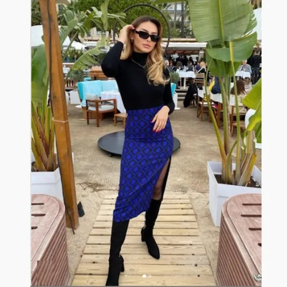 BLOGGER'S FAVE! Zara Blue Print Pencil Midi Skirt Blue Black NWT