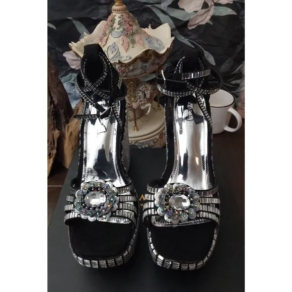 BNIB~AZALEA WANG Rosalia Black &amp; Silver Platform Sparkle Wedge Heel Sandals Sz 1