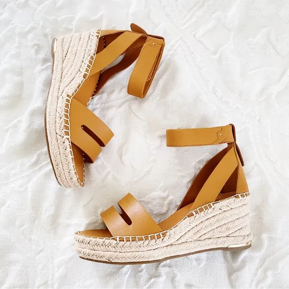 BOGO Franco Sarto Callia Wedge Sandal New