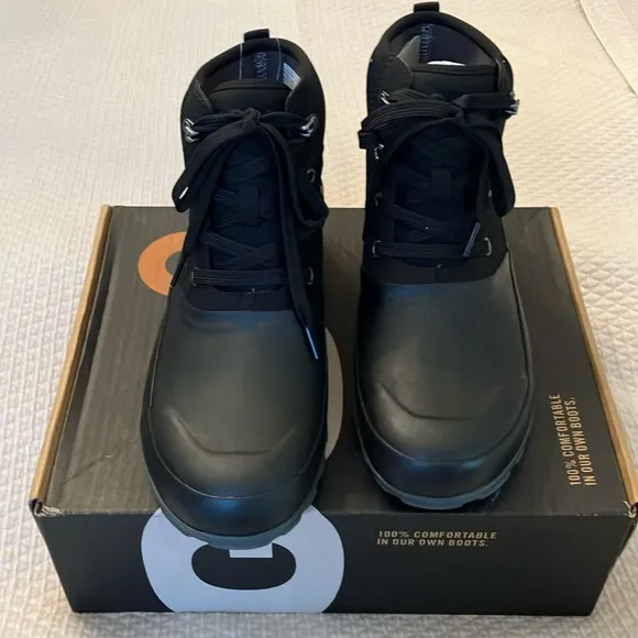 BOGS New with box waterproof Bogs lace up black boots, size 9.  Men’s