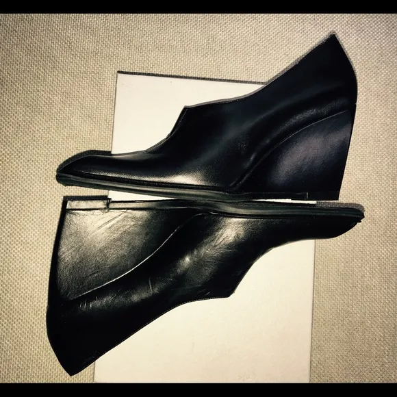 BOLERO Black Nappa Leather Wedges