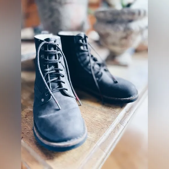 Boot / Lace-up / Combat / Suede Leather