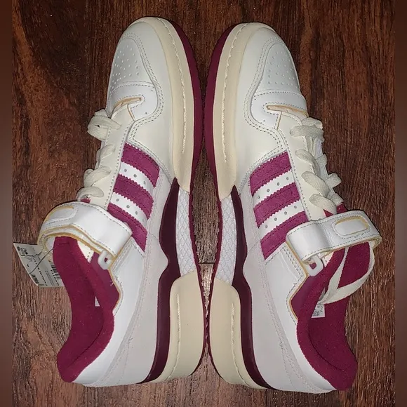 Brand new Adidas forum size 10