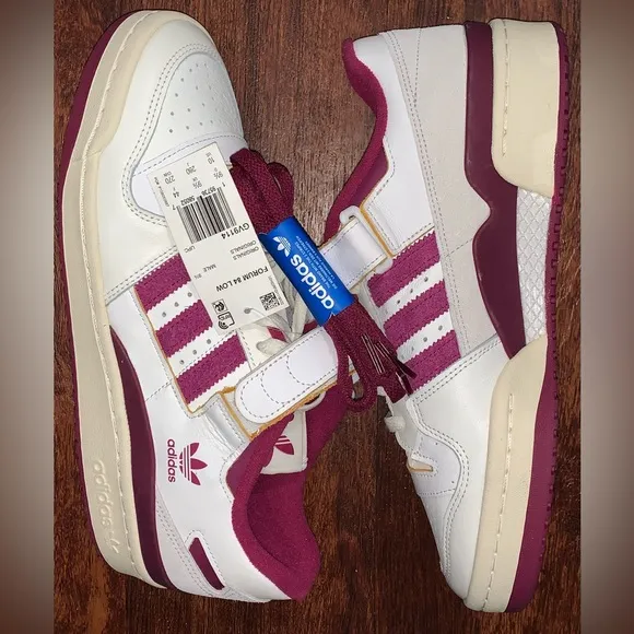Brand new Adidas forum size 10