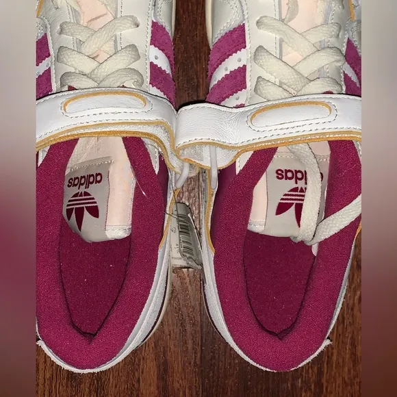 Brand new Adidas forum size 10