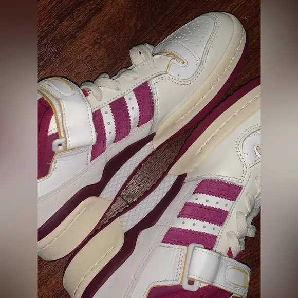 Brand new Adidas forum size 10