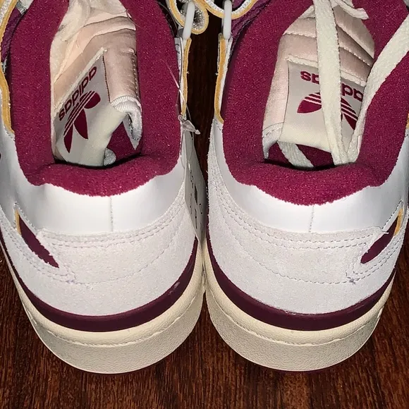 Brand new Adidas forum size 10