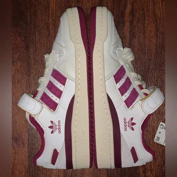 Brand new Adidas forum size 10